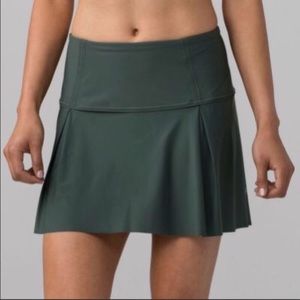 BRAND NEW Lululemon Lost in Pace Skirt Size 6 TALL